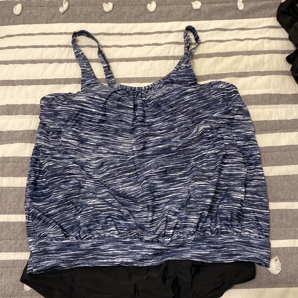 Black tankini! Ordered on line and too small.